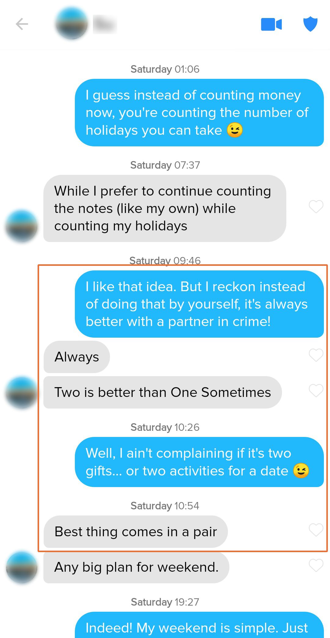 Tinder conversation opening with a statement to get her agreement, the first step of Quick Rapport